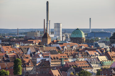 Deutschland, Nürnberg, Blick auf das mittelalterliche Zentrum - RUNF01393