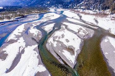 Österreich, Tirol, Lechtal, Fluss Lech im Winter, Luftbild - STSF01866