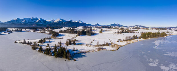 Deutschland, Bayern, Allgäuer Alpen, Hopfensee im Winter - STSF01875