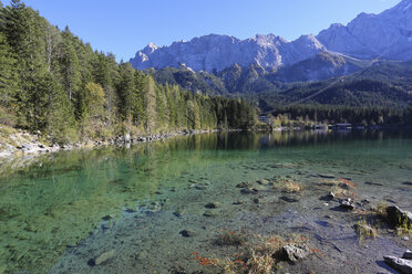 Deutschland, Bayern, Eibsee - DLF00048