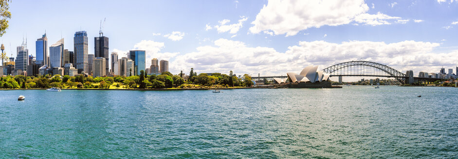 Australien, New South Wales, Sydney, Panoramablick auf Sydney - KIJF02349