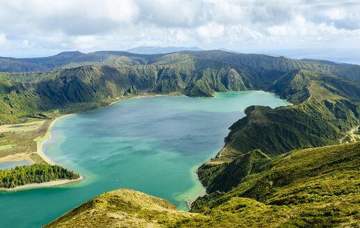 Portugal, Azoren-Inseln, Sao Miguel, Lagoa do Fogo - KIJF02414