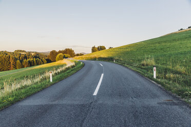 Austria, empty road in the countryside - AIF00606