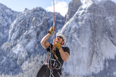 Klettern an der großen Wand, Yosemite-Nationalpark, Kalifornien, USA - ISF21027