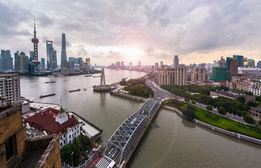 Waibaidu Bridge, the Bund and Pudong skyline, high angle view, Shanghai, China - CUF49812