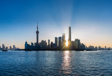 The Bund and Pudong skyline at sunrise, Shanghai, China - CUF49813