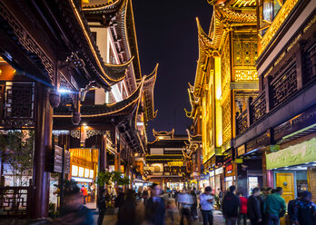 Yuyuan Old Street bei Nacht, Shanghai, China - CUF49850