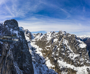 Deutschland, Bayern, Mittenwald, Wettersteingebirge, Alpspitze, Bergstation mit Aussichtsplattform AlpspiX - AM06831