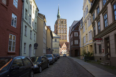 Deutschland, Mecklenburg-Vorpommern, Stralsund, Altstadt, Nikolaikirche - MAMF00498