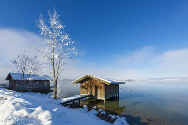 Germany, Upper Bavaria, Toelzer Land, Kochel, Lake Kochel, boathouses - LHF00615