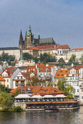 Czech Republic, Prague, view on the castle of Prague and the Vltava - RUNF01510