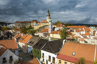 Tschechische Republik, Cesky Krumlov, Blick auf die historische Altstadt - RUNF01519