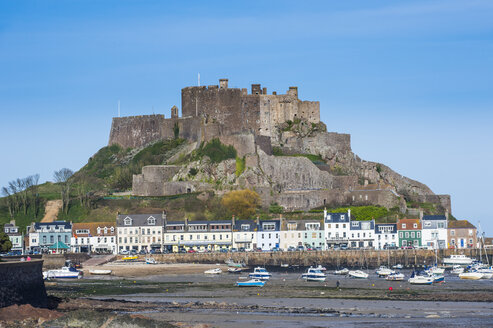 Vereinigtes Königreich, Kanalinseln, Jersey, die Stadt Mont Orgueil und ihr Schloss - RUNF01567