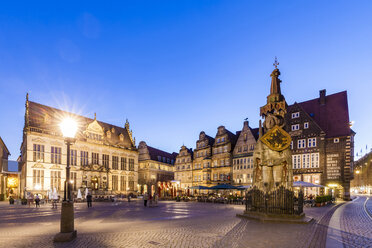 Deutschland, Freie Hansestadt Bremen, Marktplatz, Schüttung, einst Rathaus, Kaufmannshäuser, Bremer Roland - WDF05205