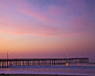 Ocean Pier in der Morgendämmerung - MINF10980