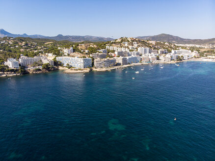 Mallorca, Santa Ponca, Luftaufnahme der Bucht mit Hotels - AMF06845