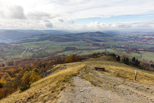 Deutschland, Naturpark Hessische Rhön, Herbst auf der Wasserkuppe - SRF00897