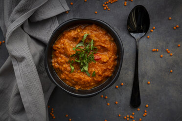 Red lentil soup with coriander - LVF07900