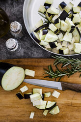 Eggplant on chopping board - GIOF05868