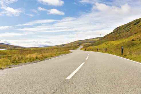 Vereinigtes Königreich, Schottland, Landstraße auf der Isle of Skye - WPEF01414