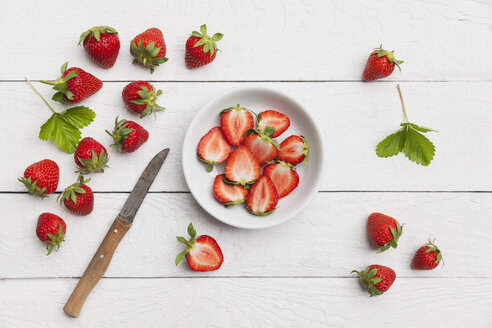 Strawberries, chopped in white bowl - GWF06025