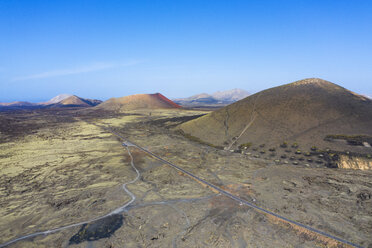 Spanien, Kanarische Inseln, Lanzarote, Vulkan Garachico und Montana Colorada - SIEF08504