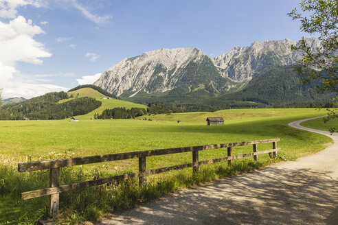 Österreich, Steiermark, Steirisches Salzkammergut, Grimming - AIF00662