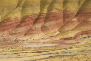 USA, Oregon, John Day Fossil Beds National Monument, Painted Hills - RUNF01667
