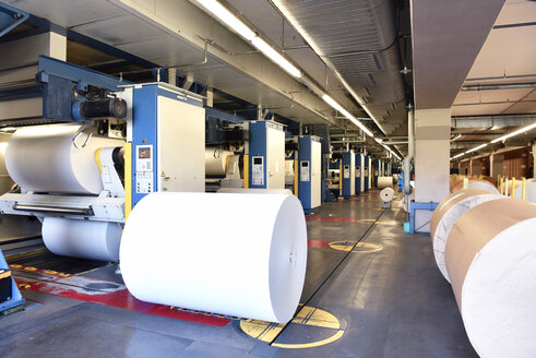 Printing shop: paper roll at a printing press - SCHF00484
