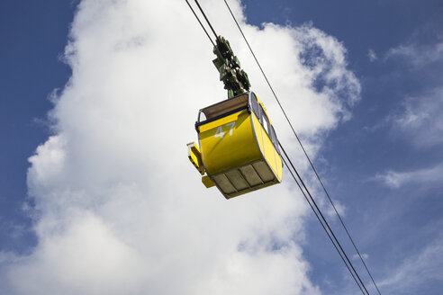 Deutschland, Bayern, Chiemgau, Kampenwand-Seilbahn - MAMF00510