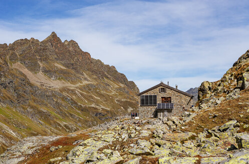 Austria, Vorarlberg, Silvretta, Klostertal, trail and mountain hut - WWF04970