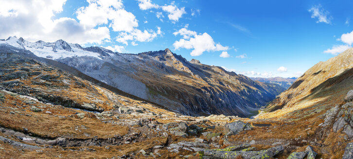 Österreich, Bundesland Salzburg, Nationalpark Hohe Tauern, Zillertaler Alpen, Berglandschaft - WWF05033