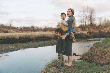 Mother and her children enjoying nature - CMSF00046