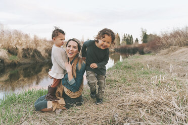 Mother and her children enjoying nature - CMSF00056