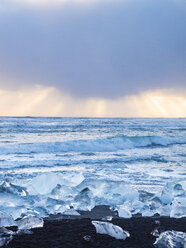 Iceland, Jokurlsarlon glacier and Atlantic Ocean - TAMF01248