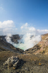 Japan, Kyushu, Berg Aso, Berg Naka, aktiver Kratersee - RUNF01781