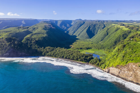 USA, Hawaii, Big Island, Pacific Ocean, Pololu Valley Lookout, Pololu Valley and Black Beach, Aerial View - FOF10603