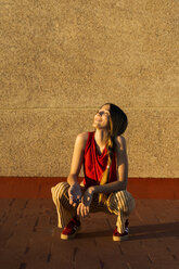 Smiling teenage girl enjoying the sunlight - ERRF00943