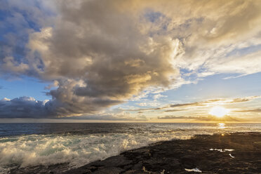 USA, Hawaii, Big Island, Pu'uhonua o Honaunau National Park, lava coast at sunset - FOF10636