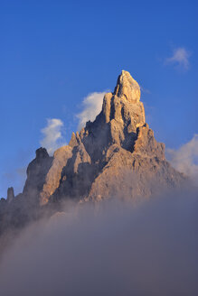 Italien, Trentino, Dolomiten, Passo Rolle, Berggruppe Pale di San Martino mit dem Berg Cimon della Pala - RUEF02157
