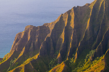 USA, Hawaii, Kauai, Kalalau Aussichtspunkt über die Napali-Küste vom Kokee State Park aus - RUNF01834