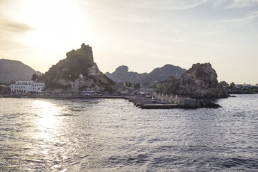 Aeolian Islands, Vulcano, Harbour - MAMF00521