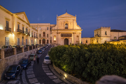 Sizilien, Noto, Kirche Seminario Vescovile und Chiesa di Santa Chiara - MAMF00535