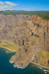 Hawaii, Kauai, Aerial of the Na Pali Coast, Na Pali Coast State Wilderness Park - RUNF01838