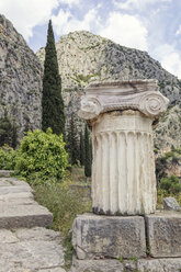 Griechenland, Delphi, ionische Säule - MAMF00547