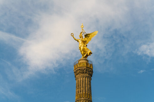 Deutschland, Berlin, Blick auf die Siegessäule - TAMF01295