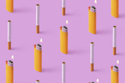 Reihen von Zigaretten und brennenden Feuerzeugen auf lila Hintergrund - DRBF00151