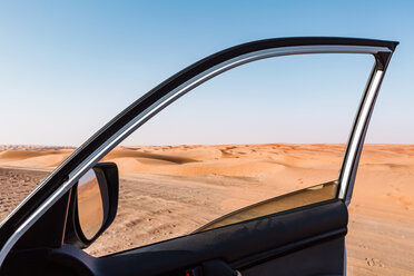 Sultanate Of Oman, Wahiba Sands, View of the desert from a car - WVF01303
