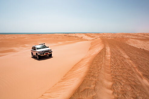 Sultanat Oman, Wahiba Sands, Dünenfahrt im SUV - WVF01320