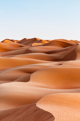 Sultanat Oman, Wahiba Sands, Dünen in der Wüste - WVF01404